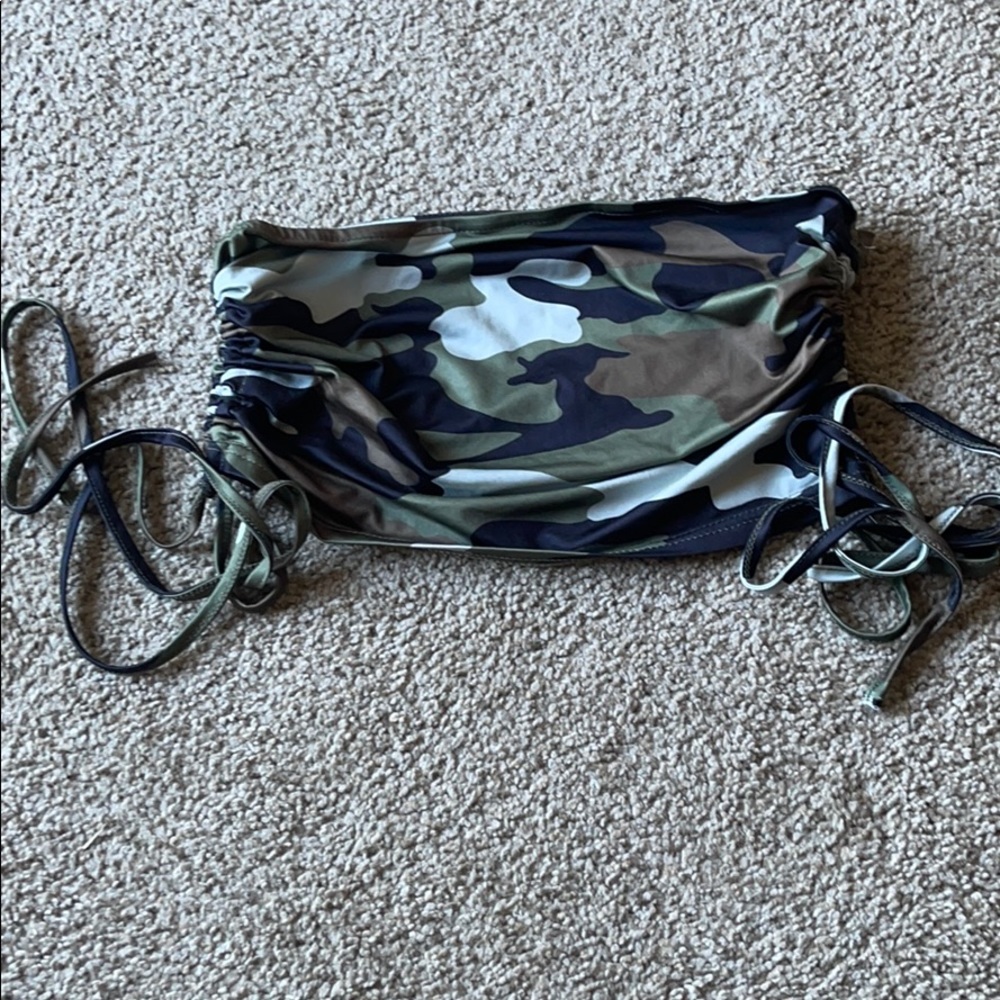 Camo crop top